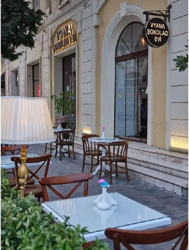 Vyana Chocolate House interior